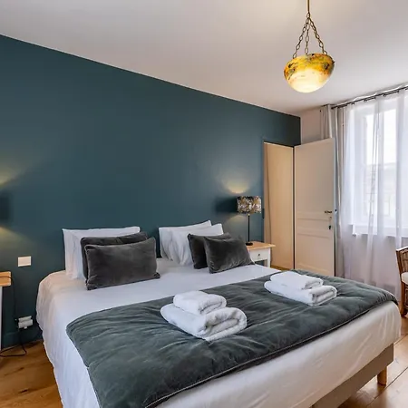 Jane'laur Magnificent Mansion With Garden 11 P *