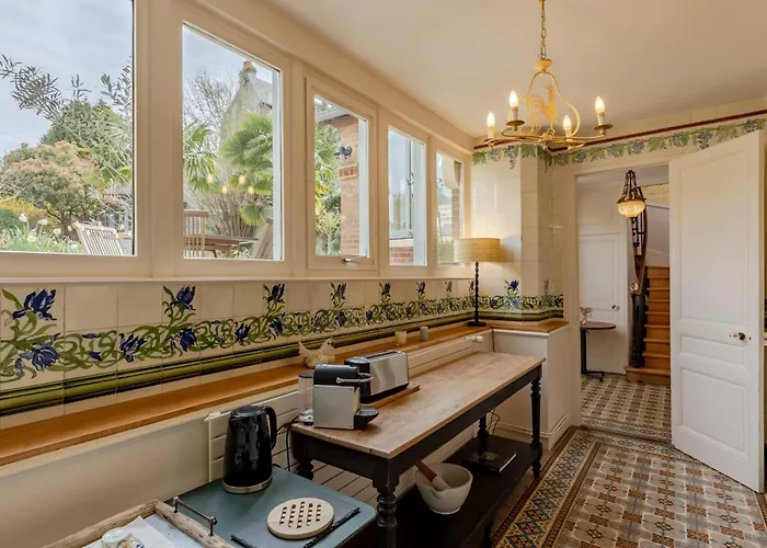 Willa Jane'laur Magnificent Mansion With Garden 11 P *