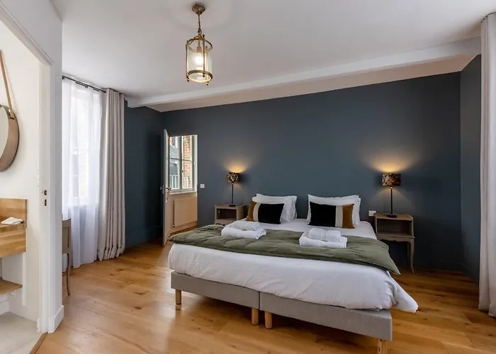 Jane'laur Magnificent Mansion With Garden 11 P Willa Honfleur