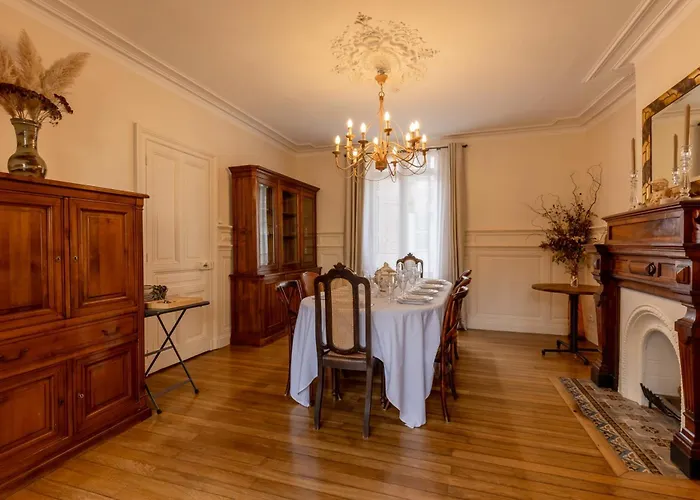 Jane'laur Magnificent Mansion With Garden 11 P Willa Honfleur