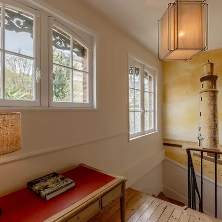 Jane'laur Magnificent Mansion With Garden 11 P Villa