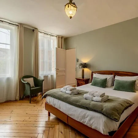 Villa Jane'laur Magnificent Mansion With Garden 11 P *